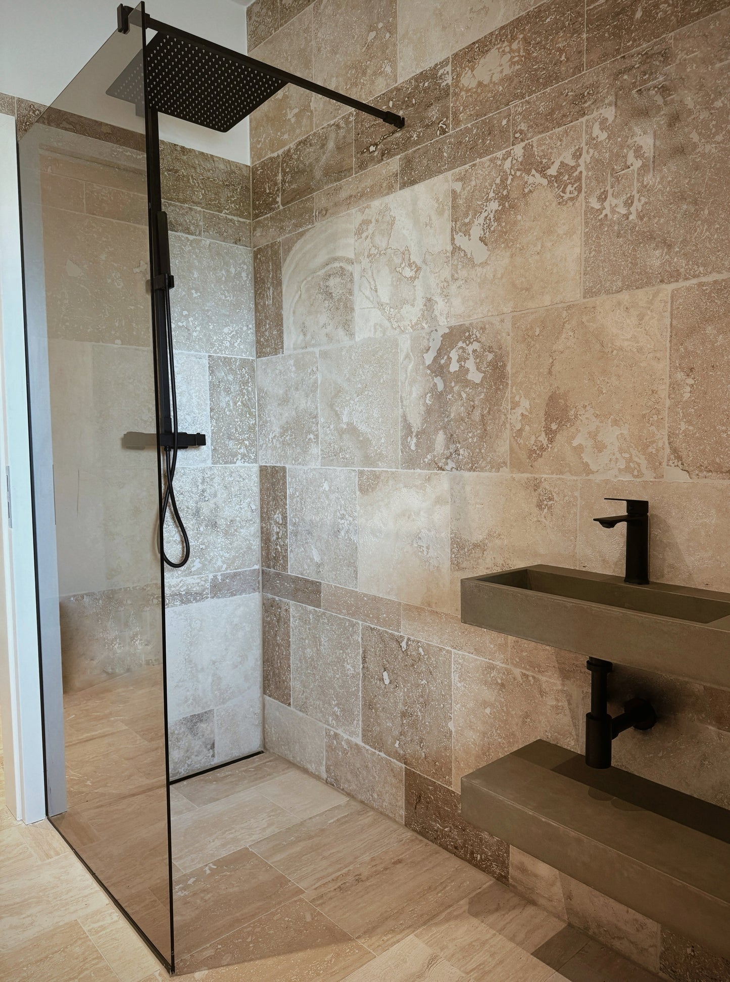 Unterregal aus Beton - MeeAR Design