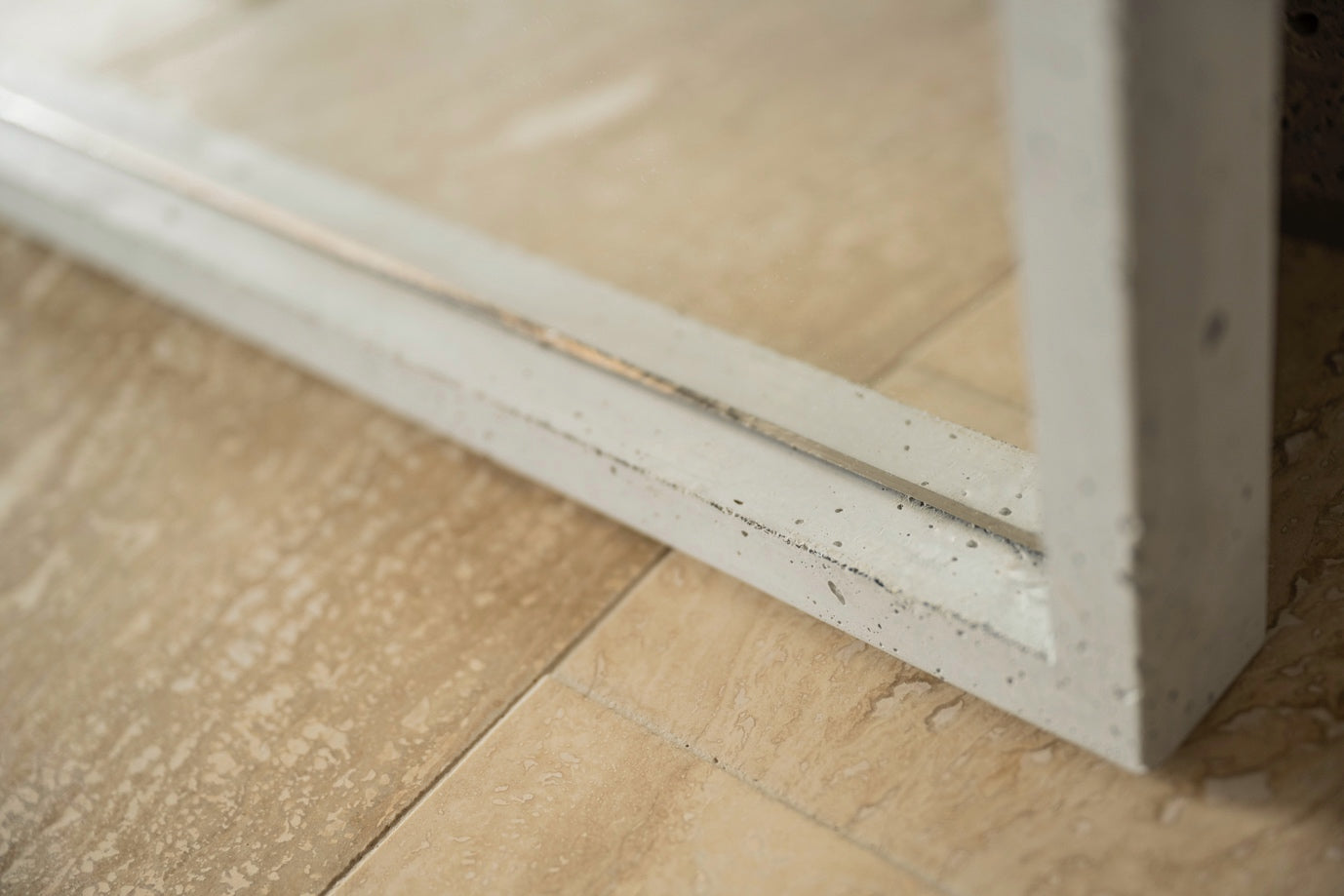 Spiegelrahmen aus Beton, ANSANIT - MeeAR Design