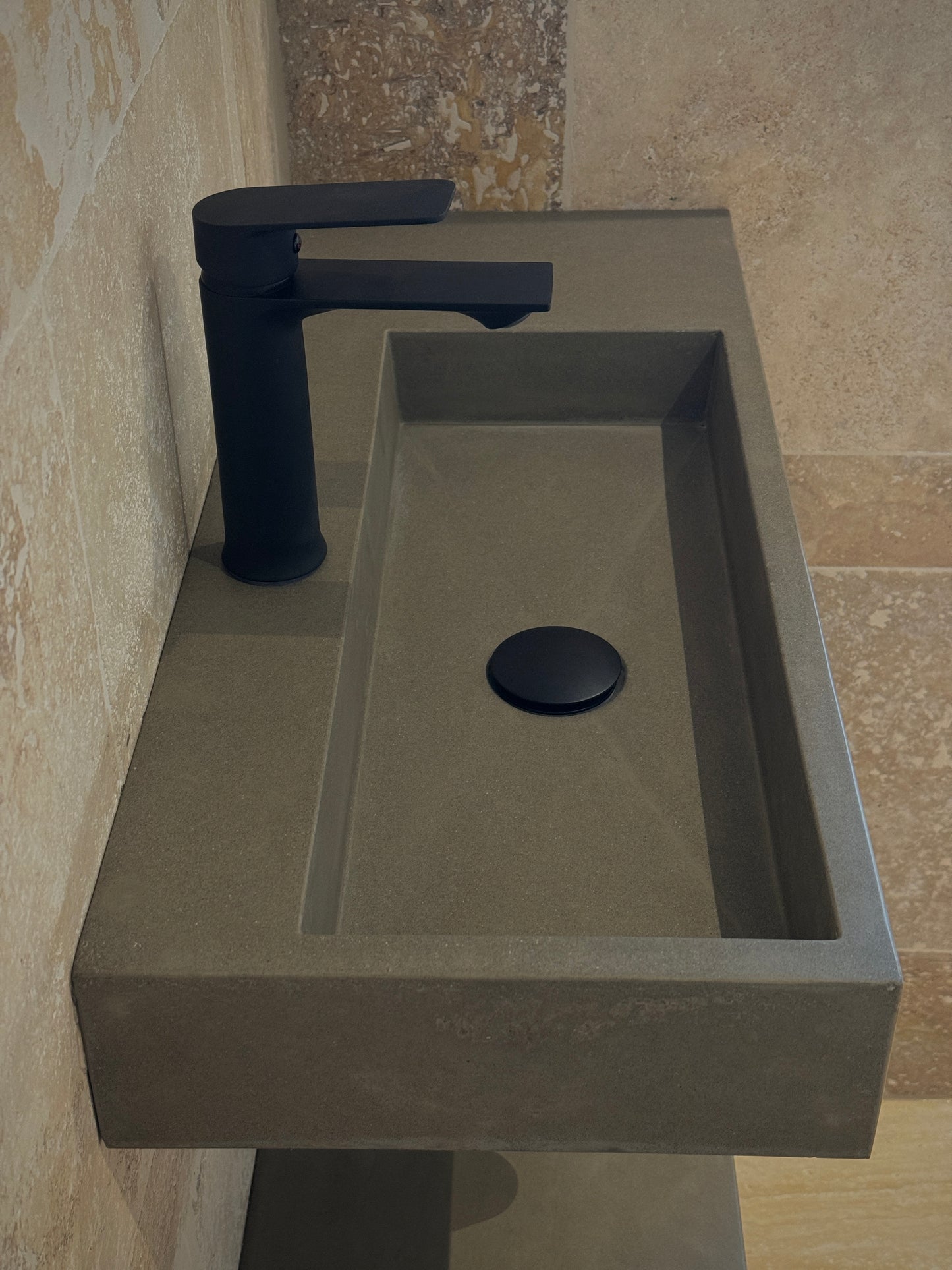 Betonwaschbecken, APHIR (Ablage seitlich) - MeeAR Design