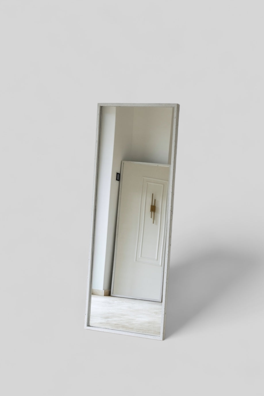 Spiegelrahmen aus Beton, ANSANIT - MeeAR Design