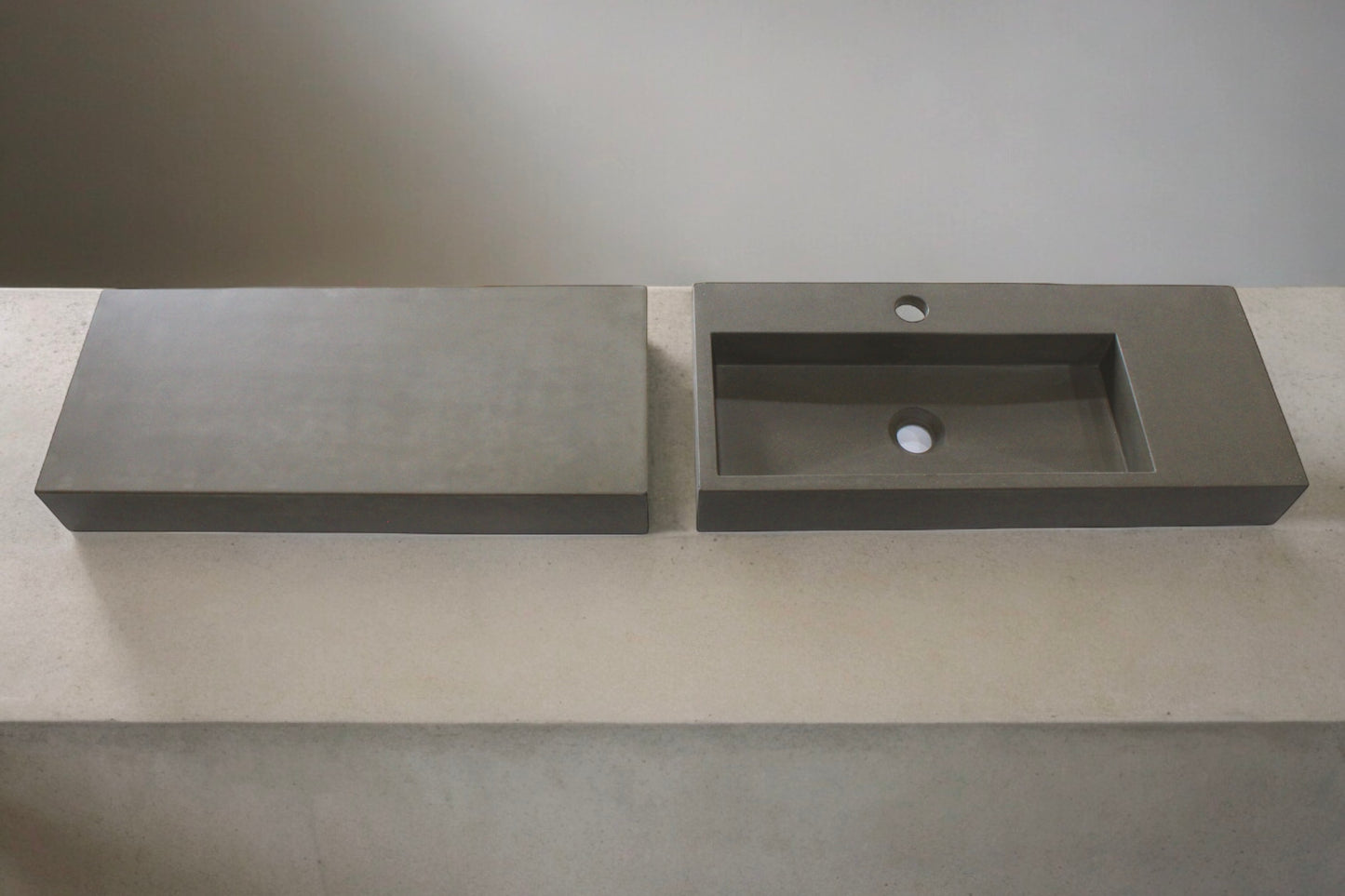Betonwaschbecken, APHIR (Ablage seitlich) - MeeAR Design