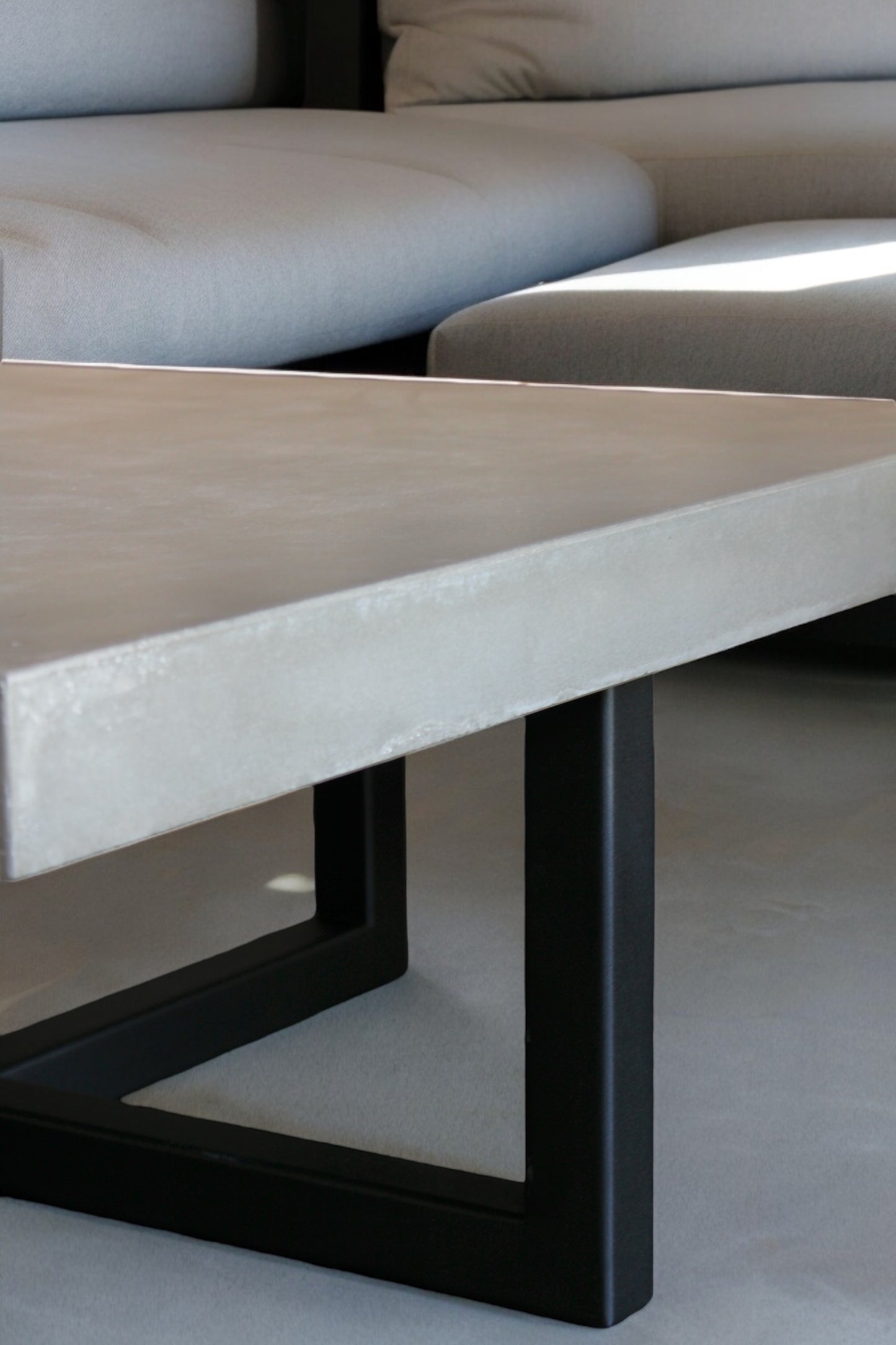 Betoncouchtisch LYNA - MeeAR Design