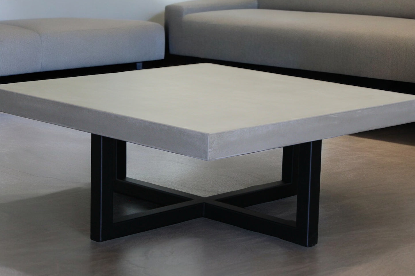 Betoncouchtisch LYNA - MeeAR Design
